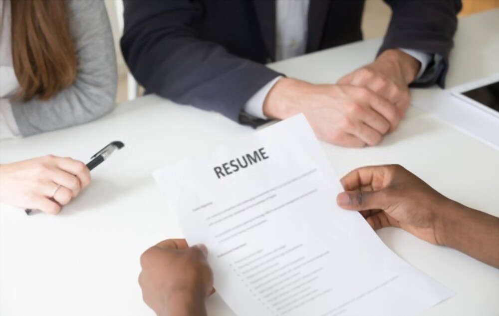 5 resume hacks that get recruiters to respond